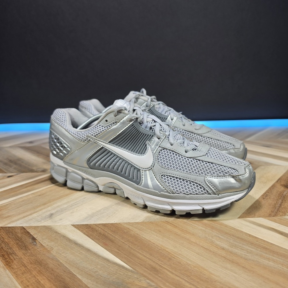 Nike Zoom Vomero 5 Metallic Silver Grey Mens Running Shoes Sneakers Size 11